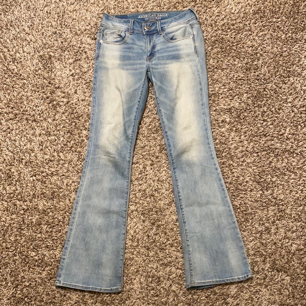 American Eagle light wash “kick boot” jeans. Size 4.